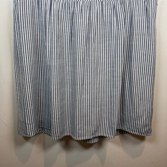 Andree by Unit Railroad Stripe Short Sleeve Tunic with Embroidered Florals Large - Picture 10 of 14